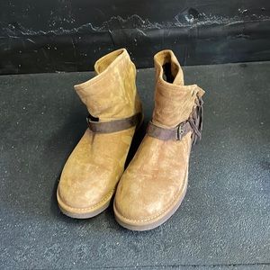 UGG Luxe Collection Karisa. Color: Bruno Brown